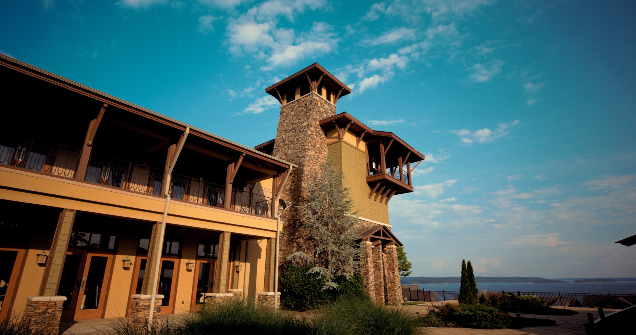 Pickwick Lake gated community clubhouse with stone architecture